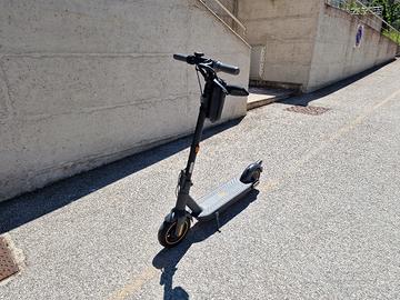 Monopattino Elettrico Segmay Ninebot Max 65km