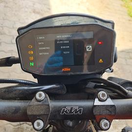 strumentazione KTM