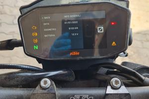 strumentazione KTM