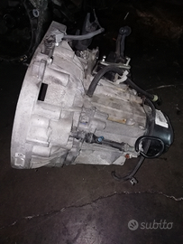 Cambio Dacia Duster 16 b