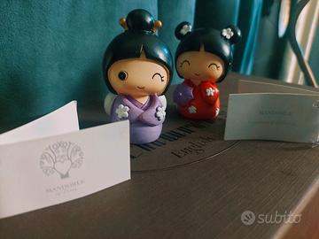 Coppia di deliziose Geishe / Bamboline Kokeshi
