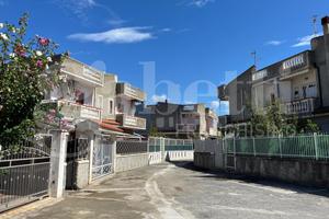 Villa o villino Scalea [29VRG]