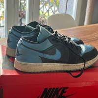 Scarpe nike blu e nero  piede 39