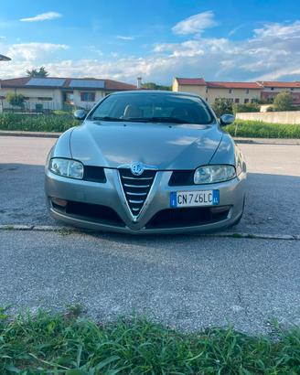 Alfa romeo gt