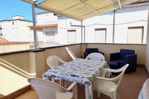 SAN VINCENZO 60 bilo con terrazza a 50 mt mare