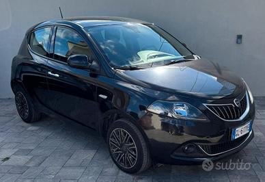 Lancia Ypsilon III 1.0 firefly hybrid Gold s&s 70c