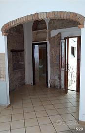 Per trasfertisti casa singola arredata