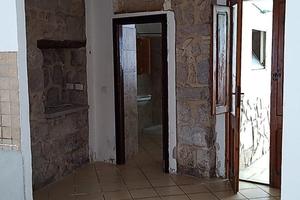 Per trasfertisti casa singola arredata