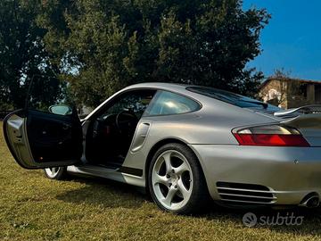 Porsche 996 Turbo coupe cambio Manuale
