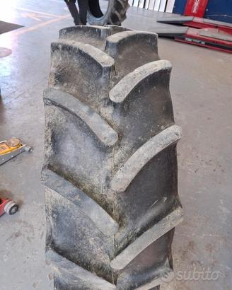 Pneumatico agricolo 360/70/24 360/70r24 360/70 r24