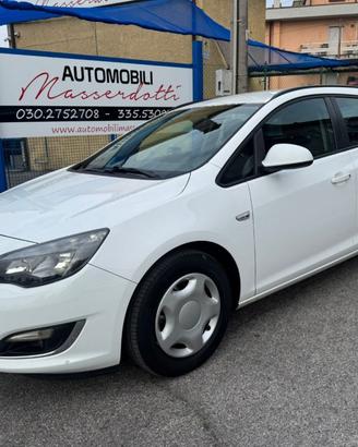 OPEL Astra 1.4 Turbo 140CV Sports Tourer GPL Tec