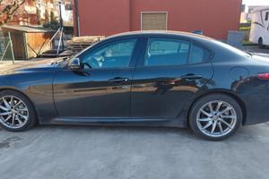 ALFA ROMEO GIULIA 2200 TURBODIESEL, AUTOMATICA