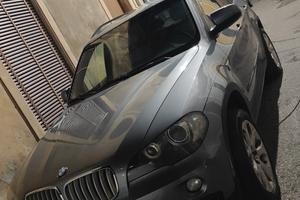  Stupenda BMW X5 e70 3sdM