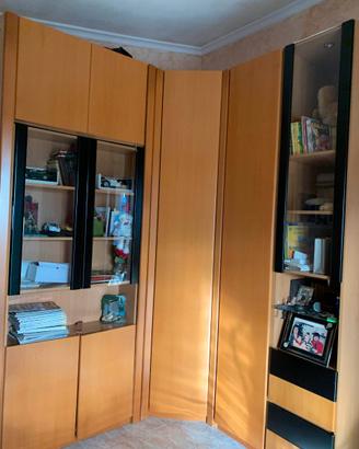 Mobile armadio con angolo e letto a scomparsa