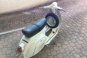 Vespa 125 et3