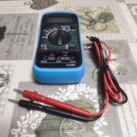 Multimetro digitale retroilluminato