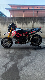 Aprilia Dorsoduro 900