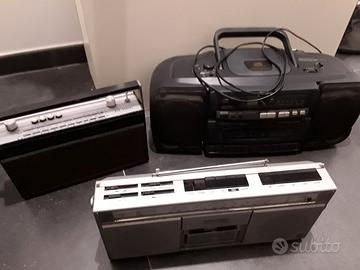 VINTAGE TRE RADIO E DUE VALIGE A.F.F.A.RE