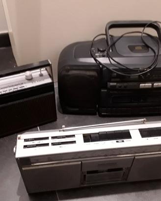 VINTAGE TRE RADIO E DUE VALIGE A.F.F.A.RE