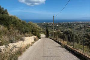 V/1297 In zona panoramica, terreno edificabile