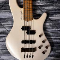 Basso liuteria Arcangeli headless