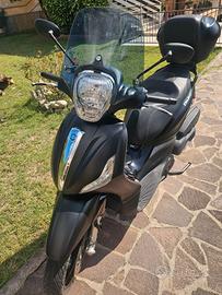 Beverly 350
