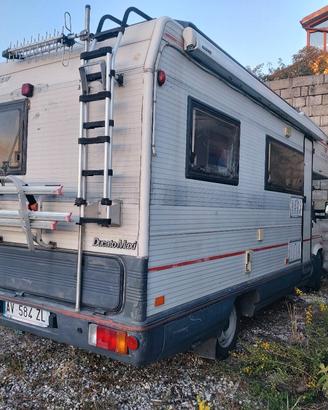 CAMPER MANSARDATO