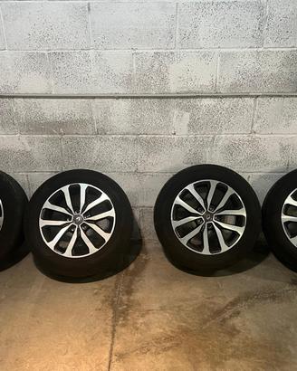 Pneumatici con cerchi opel astra GTC