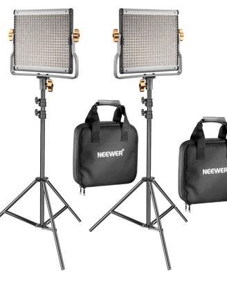 Kit 3 pannelli led NEEWER + stativi e borse € 200