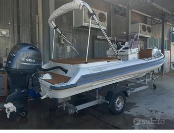 Gommone 5,90 ristrutturato 2025 con carrello