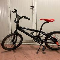 BMX bicicletta