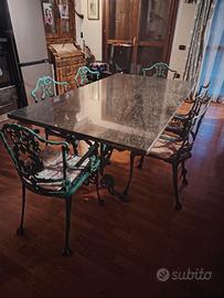 Tavolo in marmo e ferro battuto piu 6 sedie