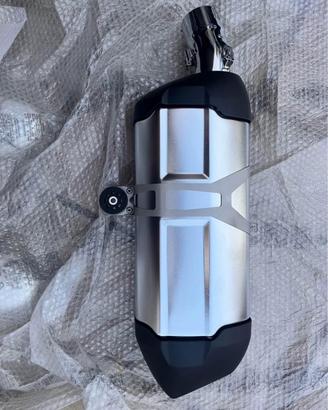 Nuovo terminale scarico BMW GS