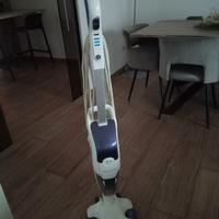 aspirapolvere e lavapavimenti 