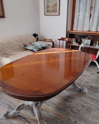Tavolo in noce