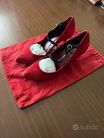 Scarpe modello decoltè in camoscio rosso misura 38