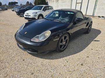 Auto PORSCHE