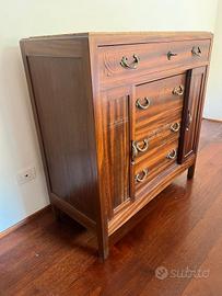 comò in stile liberty