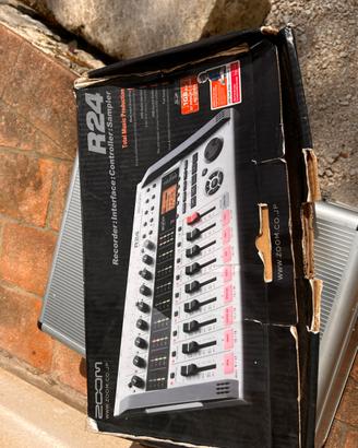 Zoom R24