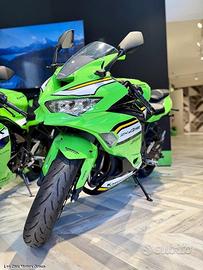 Kawasaky Ninjia ZX 400 RR