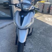 Piaggio Beverly 300 - 2021