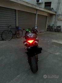 Yamaha YZF R1 (2005)