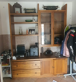 mobile sala con vetrinetta