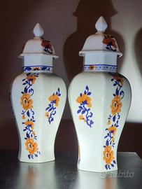  coppia di vasi decorativi 
