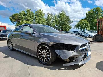 Mercedes-benz A 180 d sedan Premium auto - sinistr