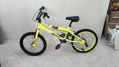  Bici tipo BMX 6-9 anni
