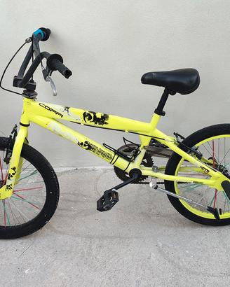  Bici tipo BMX 6-9 anni