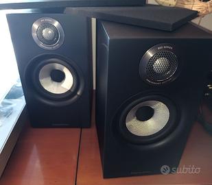 casse Bower&Wilkins 607 S2 nere