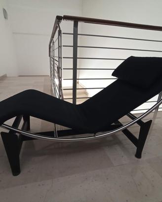 Chaise Longue LC4 di Le Corbusier
