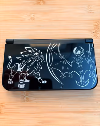 New Nintendo 3DS XL LE Pokémon Solgaleo & Lunala